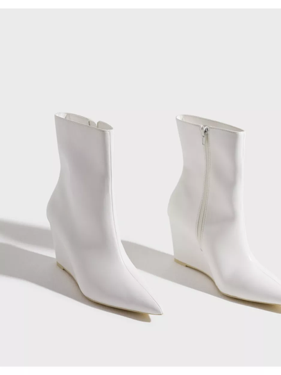 NLY Shoes Pointy Wedge Boot Stövletter Vit