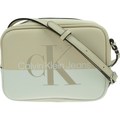 Handväskor Calvin Klein Jeans Sculpted Camera Bag
