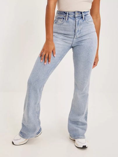 Pieces - Bootcut jeans - Light Blue Denim - Pcholly Ultra Hw Flared Jeans Lb Bc - Jeans