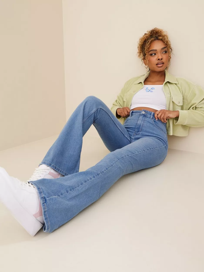 Pieces - Flare jeans - Light Blue Denim - Pcpeggy Flared Hw Jeans Lb Noos Bc - Jeans