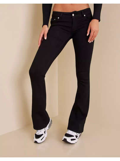 NLY Trend Low Waist Bootcut Jeans Flare jeans Svart