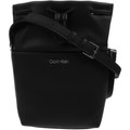 Handväskor Calvin Klein Jeans Must Bucket Bag