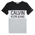 T-shirts med korta ärmar Calvin Klein Jeans COLOUR BLOCK LOGO FITTED T-SHIRT