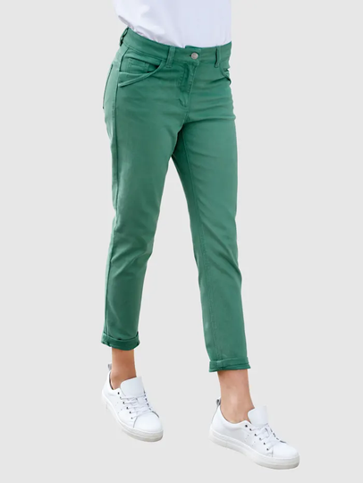Jeans i modell Sabine Slim Dress In Salviagrön
