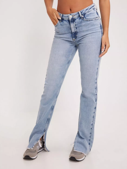NLY Trend - High waisted jeans - Light Wash - High Waist Stretch Slit Jeans - Jeans