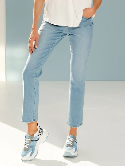 Jeans i ankellång modell NYDJ Ljusblå