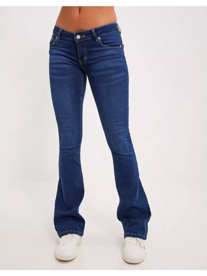 NLY Trend Low Waist Bootcut Jeans Flare jeans Mörk Blå