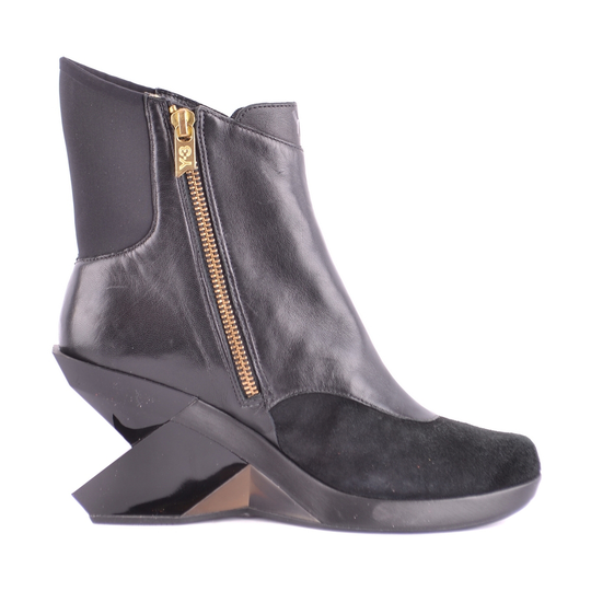 Adidas - Boots - Svart - Dam - Storlek: 37 1/2 EU