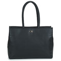 Shoppingväskor Calvin Klein Jeans RE-LOCK SHOPPER W/LAPTOP POUCH